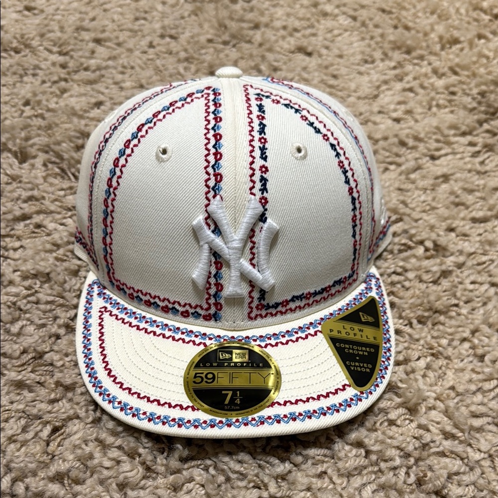 NWT Kith New Era 59Fifty Floral Frame fitted Yankees Hat White Red Embroidered